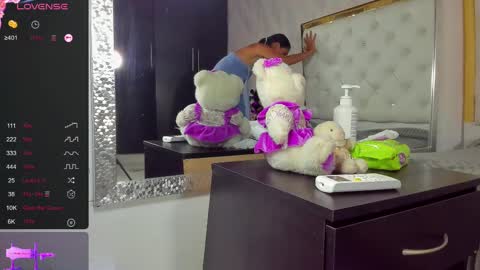 DANI online show from 02/14/25, 09:43