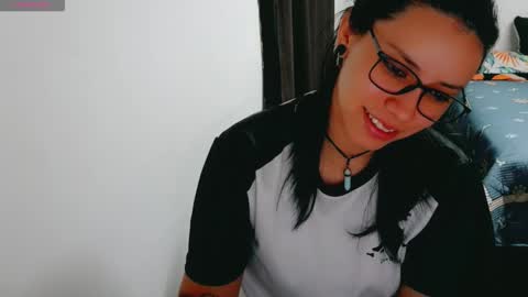 dani y jocelyn online show from 02/15/26, 07:54