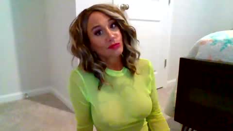Snapshot of danibrass1 chatting on 07/16/26, 03:51 DaniBrass1 online show from 07/16/26, 03:51