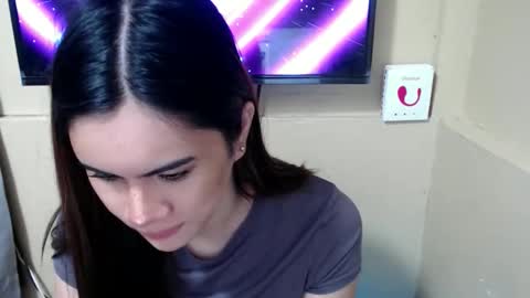 Snapshot of danica_wild chatting on 12/19/25, 01:56 Danica online show from 12/19/25, 01:56