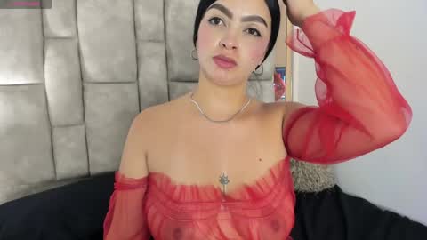 Snapshot of danicaa_sweet chatting on 05/25/26, 08:37 danicaa_sweet online show from 05/25/26, 08:37