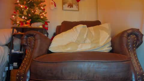 danidollxxx online show from 12/05/25, 04:32