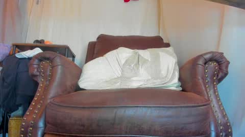 danidollxxx online show from 04/15/26, 02:40