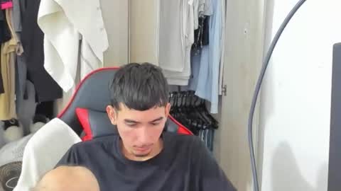 Snapshot of daniel_443 chatting on 09/09/25, 04:12 DANIEL online show from 09/09/25, 04:12