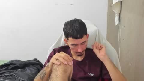 Snapshot of daniel_443 chatting on 12/01/25, 06:35 DANIEL online show from 12/01/25, 06:35