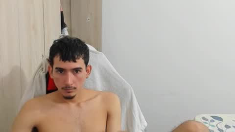 Snapshot of daniel_443 chatting on 12/23/25, 02:09 DANIEL online show from 12/23/25, 02:09