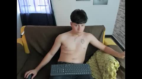 daniel_leon_c online show from 05/12/26, 07:00