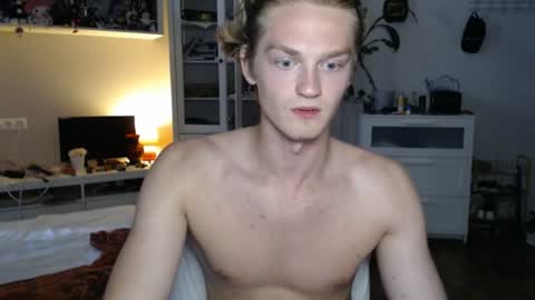 Snapshot of daniel_yumm chatting on 07/06/26, 03:25 Daniel online show from 07/06/26, 03:25