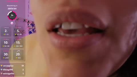 daniela_b25 online show from 07/23/26, 04:43
