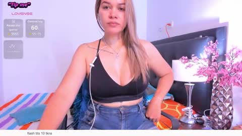 daniela online show from 03/10/26, 03:39