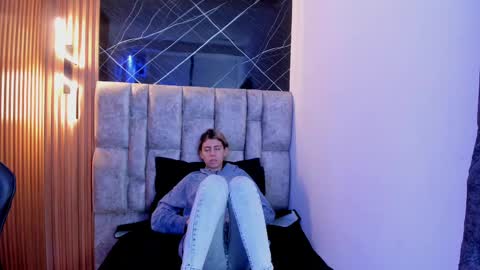 Daniela online show from 03/11/25, 03:12