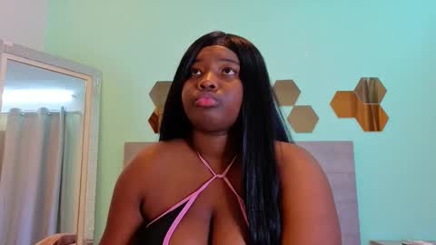 daniela_gil7 online show from 02/03/26, 12:32