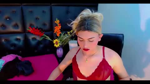 daniela_pink_ online show from 02/10/26, 06:56