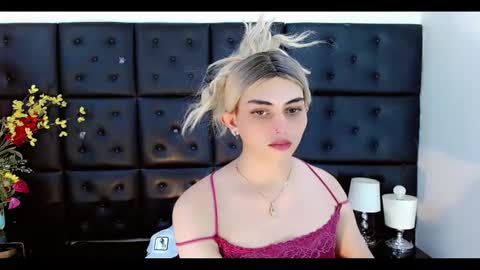 daniela_pink_ online show from 02/15/26, 11:34