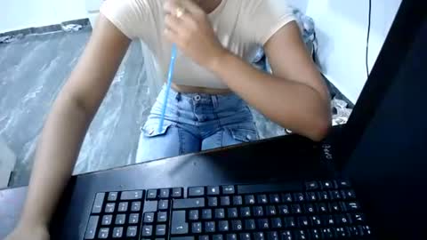 Snapshot of danielaa_foxx chatting on 07/01/26, 11:15 danielaa_foxx online show from 07/01/26, 11:15