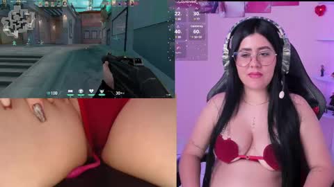 Snapshot of danielamendez__ chatting on 02/24/25, 05:42 Dani online show from 02/24/25, 05:42