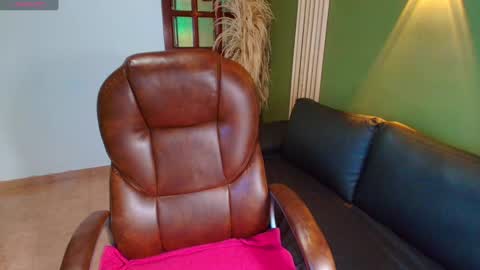 danielamonroe online show from 09/09/25, 08:19