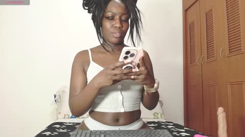 Danielamorgan online show from 12/01/24, 07:47