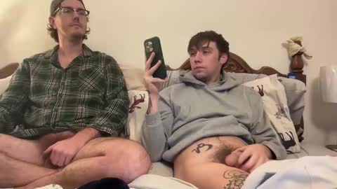 Snapshot of danielbishopxxx chatting on 11/10/25, 04:00 Daniel Bishop Mason online show from 11/10/25, 04:00