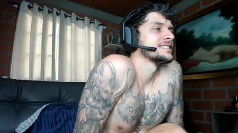 Snapshot of daniele_bunny chatting on 12/16/24, 06:27 Daniele Bunny online show from 12/16/24, 06:27