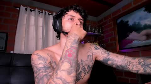 Snapshot of daniele_bunny chatting on 01/18/25, 06:32 Daniele Bunny online show from 01/18/25, 06:32