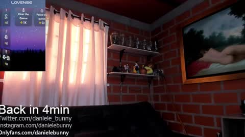 Snapshot of daniele_bunny chatting on 01/21/25, 09:46 Daniele Bunny online show from 01/21/25, 09:46