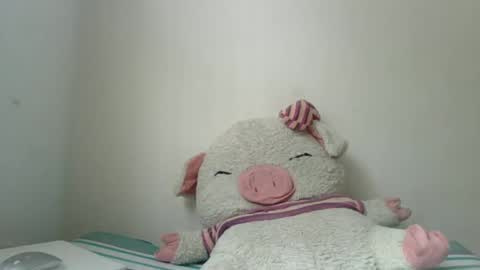 Snapshot of danielhot17 chatting on 12/04/24, 01:09 DANIEL online show from 12/04/24, 01:09