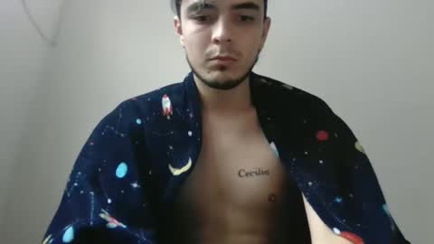 Snapshot of danielhot17 chatting on 12/07/24, 11:51 DANIEL online show from 12/07/24, 11:51