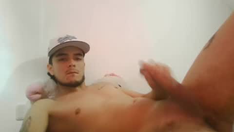 Snapshot of danielhot17 chatting on 12/08/24, 05:01 DANIEL online show from 12/08/24, 05:01