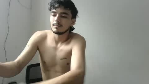 Snapshot of danielhot17 chatting on 01/05/25, 03:34 DANIEL online show from 01/05/25, 03:34