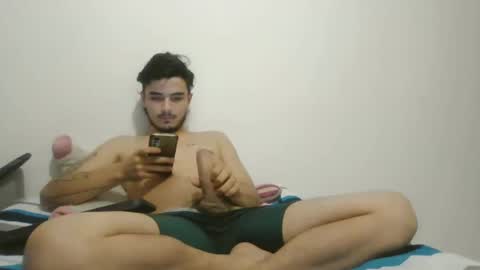 Snapshot of danielhot17 chatting on 01/11/25, 04:48 DANIEL online show from 01/11/25, 04:48