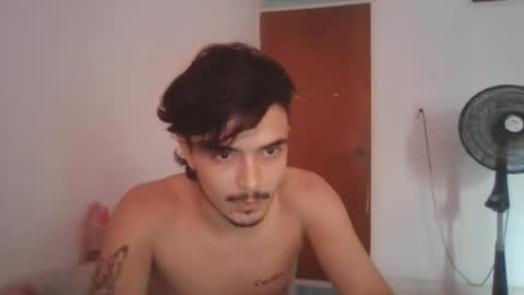 Snapshot of danielhot17 chatting on 01/18/25, 07:58 DANIEL online show from 01/18/25, 07:58