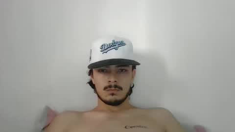 Snapshot of danielhot17 chatting on 01/28/25, 01:16 DANIEL online show from 01/28/25, 01:16