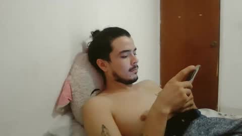 Snapshot of danielhot17 chatting on 02/03/25, 12:25 DANIEL online show from 02/03/25, 12:25