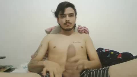 Snapshot of danielhot17 chatting on 02/04/25, 01:02 DANIEL online show from 02/04/25, 01:02