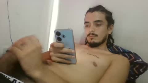 Snapshot of danielhot17 chatting on 10/28/25, 09:17 DANIEL online show from 10/28/25, 09:17