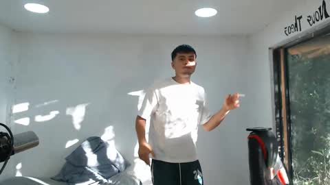 danielitopapii online show from 10/28/25, 10:01