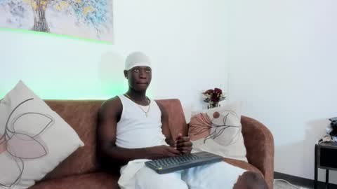 Snapshot of daniell_ferrari chatting on 01/18/25, 11:33 daniell_ferrari online show from 01/18/25, 11:33