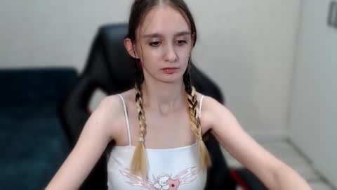 Daniella Martin online show from 12/27/24, 02:22