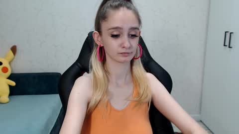 Daniella Martin online show from 02/16/25, 04:09