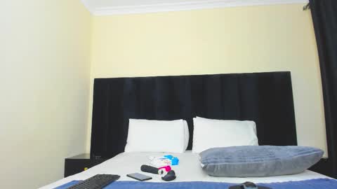 Snapshot of danielle_rock chatting on 12/14/25, 08:02 danielle_rock online show from 12/14/25, 08:02