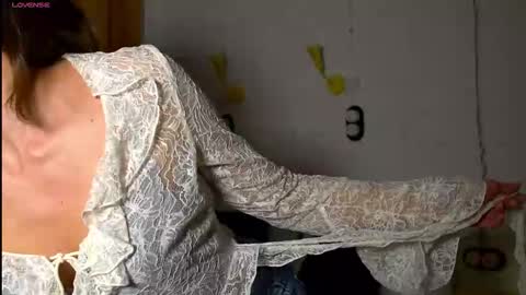 Danielle online show from 11/15/25, 09:21