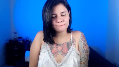 Snapshot of daniellerain chatting on 01/10/25, 04:12 daniellerain online show from 01/10/25, 04:12