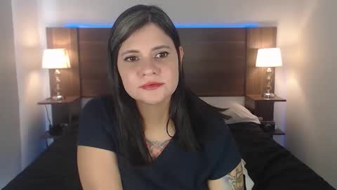 Snapshot of daniellerain chatting on 11/02/25, 05:37 daniellerain online show from 11/02/25, 05:37