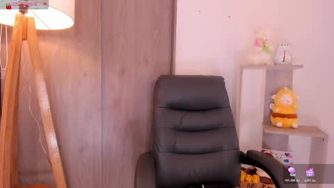 Danielle Rose online show from 11/08/25, 11:03