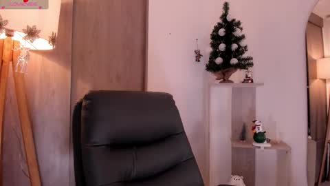 Danielle Rose online show from 12/03/25, 11:03