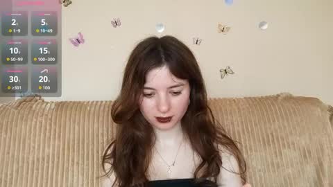 Snapshot of daniellevaulet chatting on 05/12/26, 01:08 Mia online show from 05/12/26, 01:08