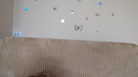 Snapshot of daniellevaulet chatting on 05/28/26, 01:08 Mia online show from 05/28/26, 01:08