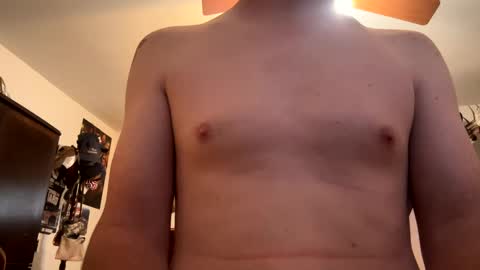 Snapshot of danielp_mod_cb chatting on 01/08/25, 09:12 Daniel    y. online show from 01/08/25, 09:12