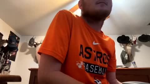 Snapshot of danielp_mod_cb chatting on 01/20/25, 10:15 Daniel    y. online show from 01/20/25, 10:15